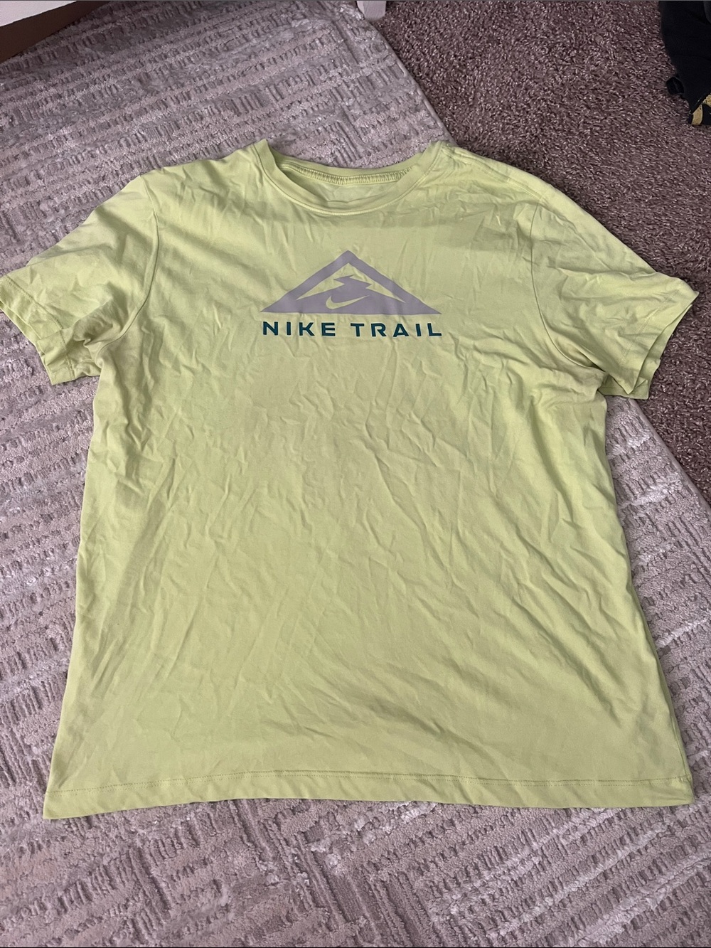Nike Trail Men's Neon Short Sleeve Tee